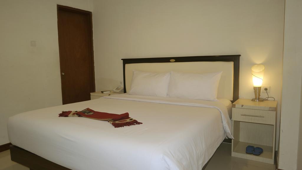 Ion Hotel Паданг Екстериор снимка