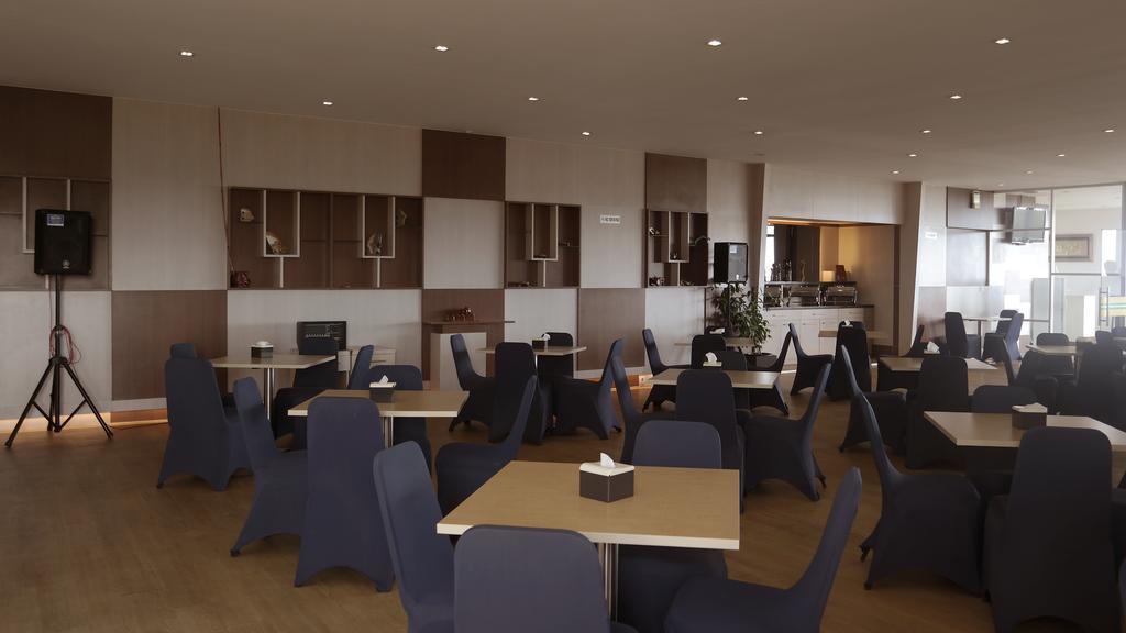 Ion Hotel Паданг Екстериор снимка