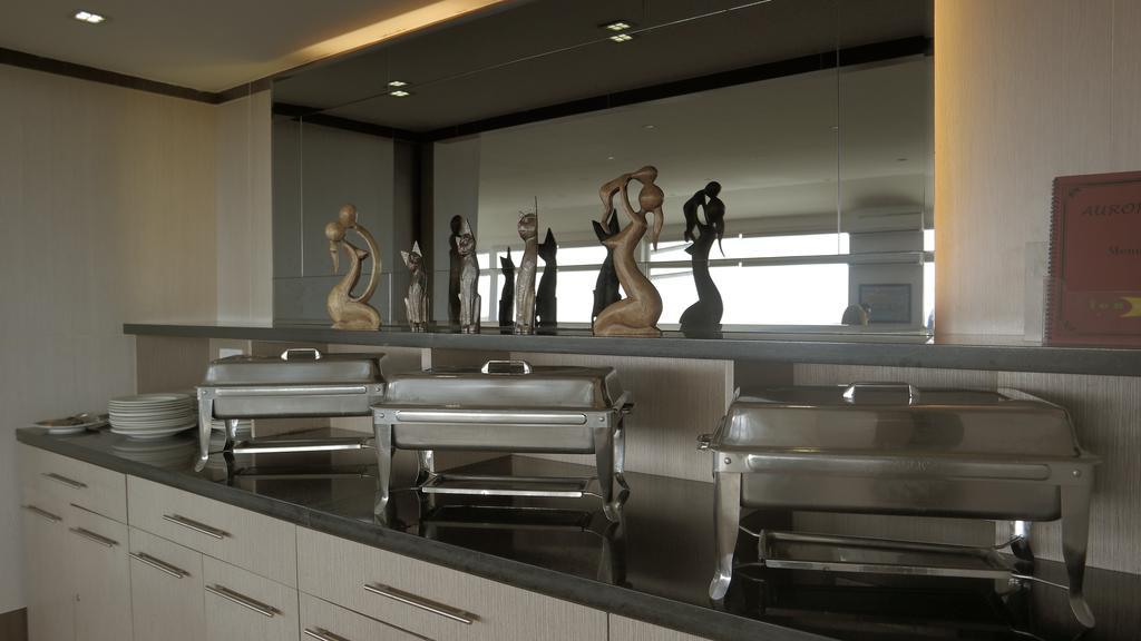 Ion Hotel Паданг Екстериор снимка