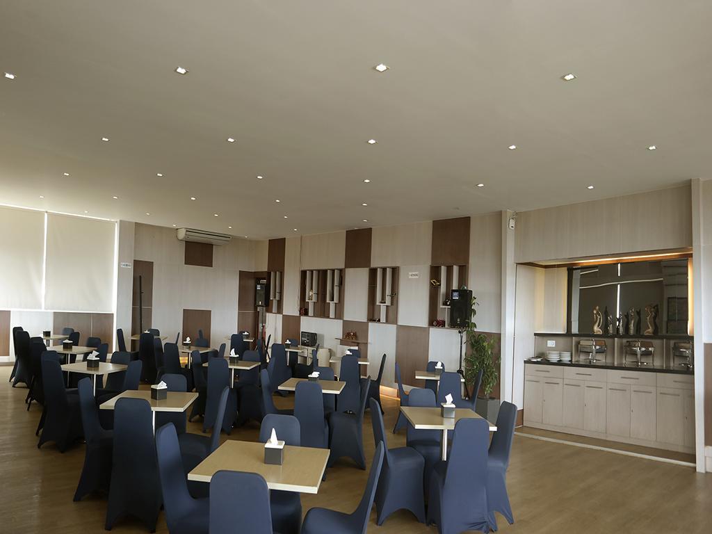 Ion Hotel Паданг Екстериор снимка